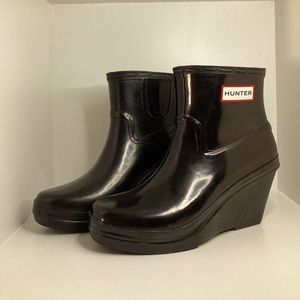 HUNTER - Black Woman’s Rain boot - Size 5